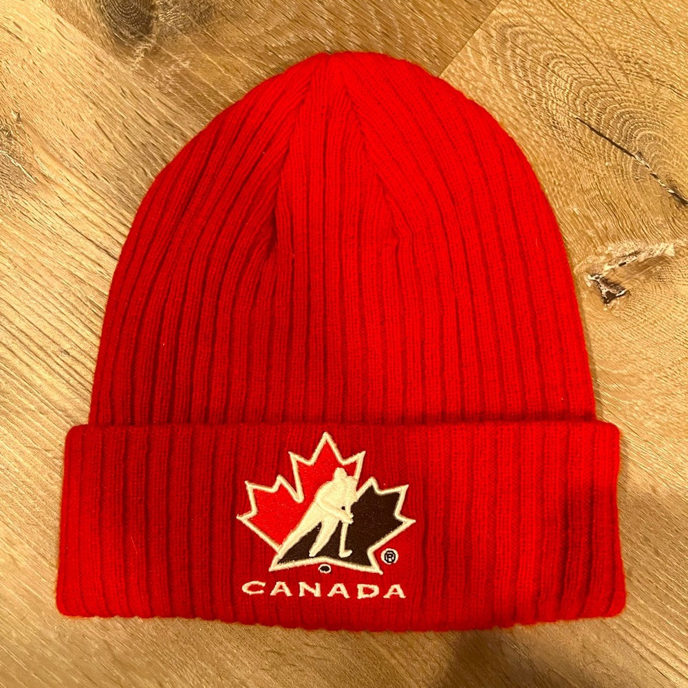 Team Canada Toque